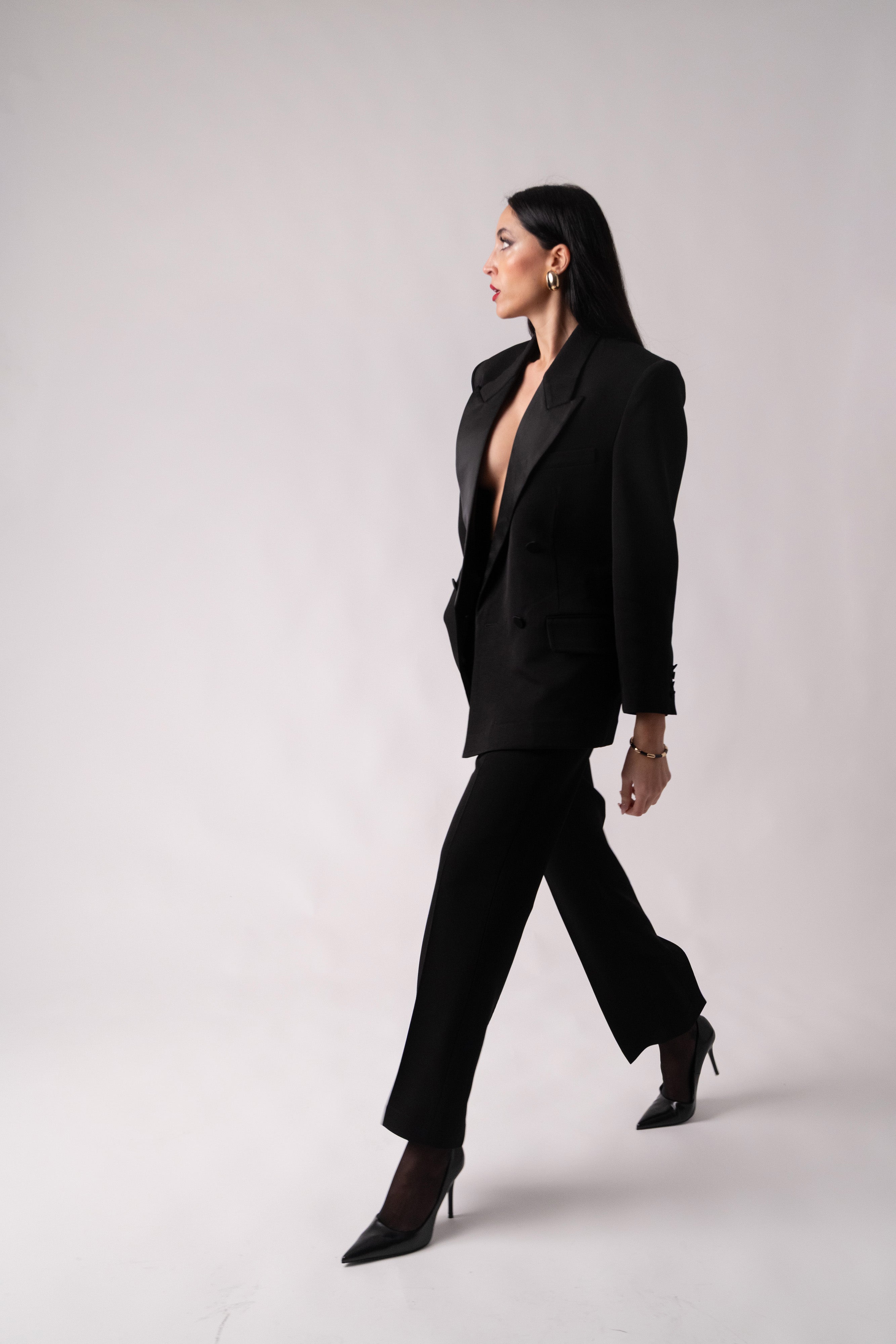 TRAJES Y TOTAL LOOKS