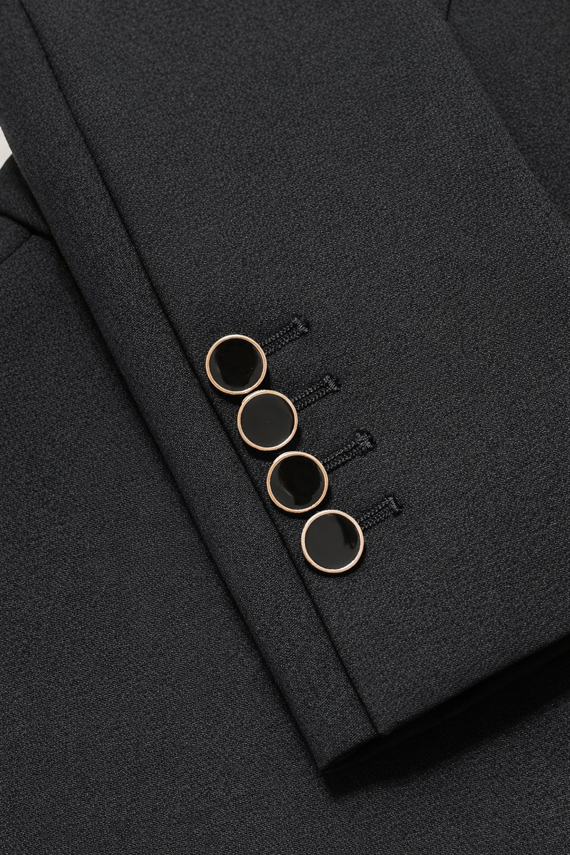 LOOK 02 — Architectural Contrast