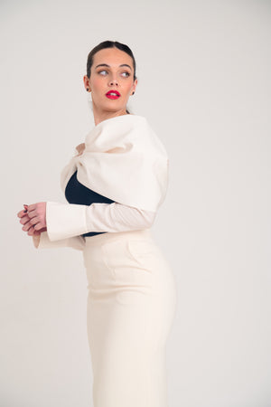 BLUSA 04 – Blusa off-the-shoulder con lazo