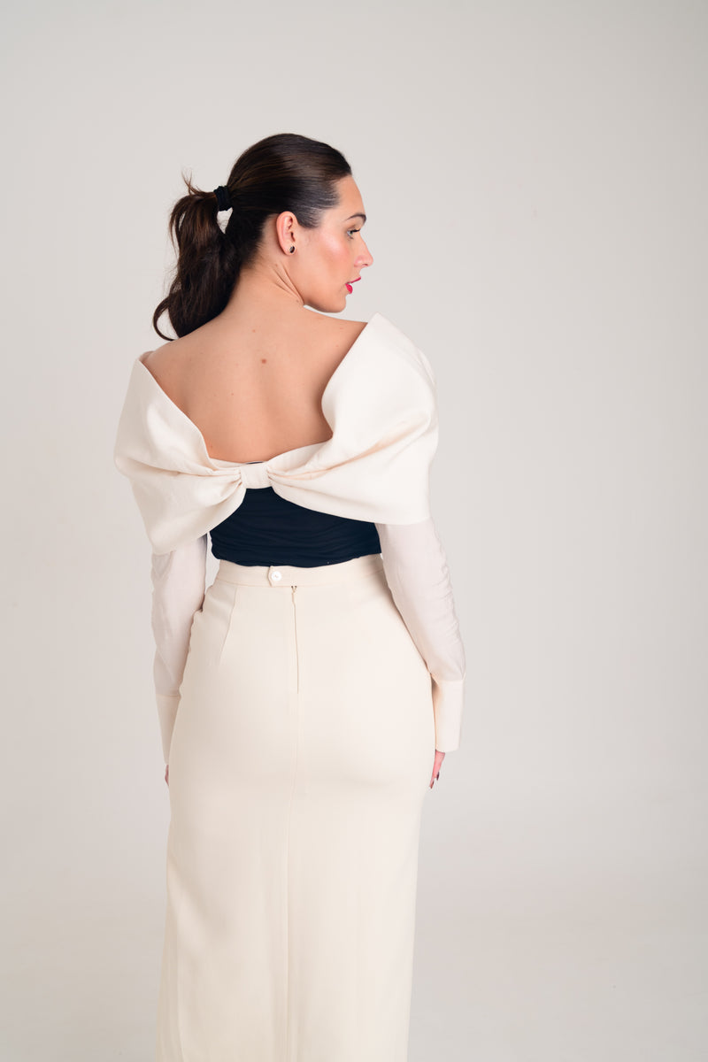 TOP 04 – Off-the-shoulder top with tie