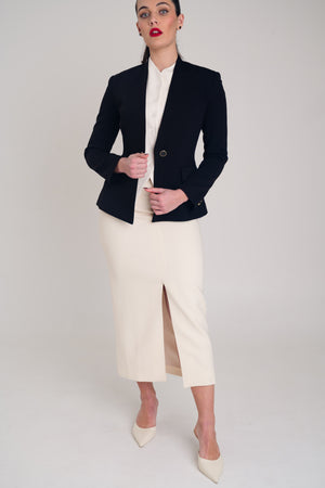 LOOK 07 — The dual Contrast Three-piece
