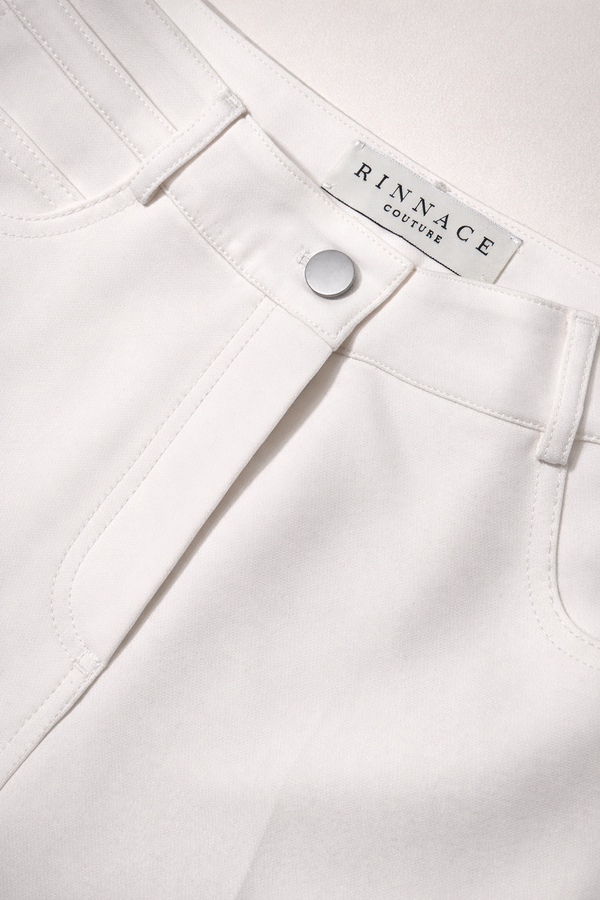 PANTALÓN 02 – Flare de tiro Alto.