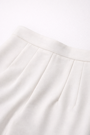 PANTALÓN 01 — Corte recto de tiro alto