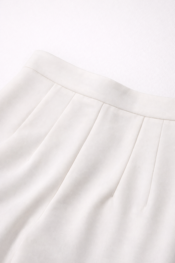 PANTALÓN 01 — Corte recto de tiro alto