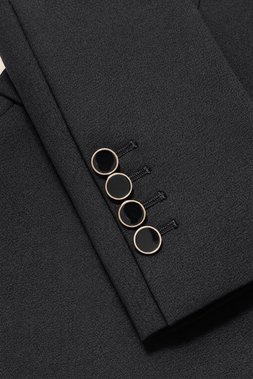 LOOK 02 — Architectural Contrast - RINNACE RINNACE LOK02-S-LLOOK 02 — Architectural Contrast