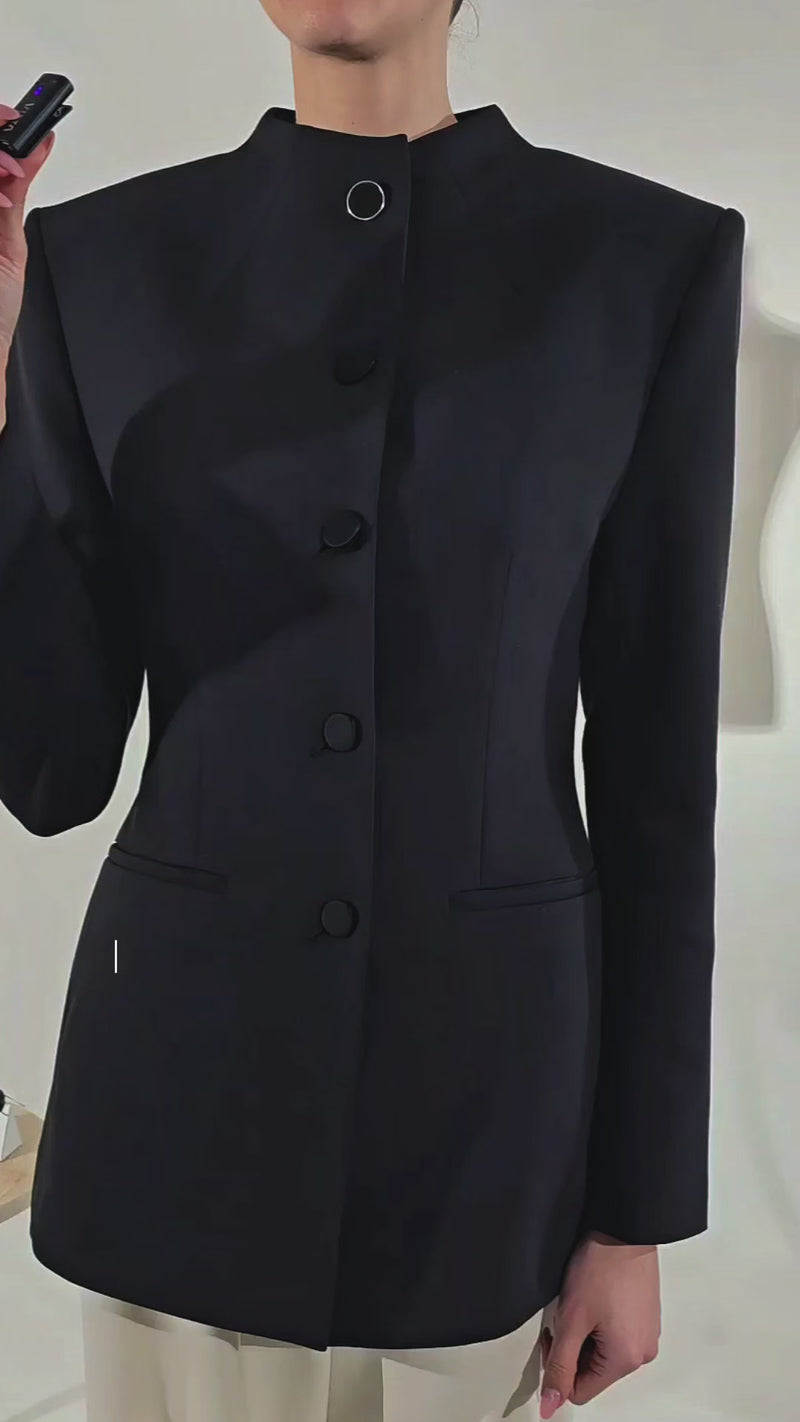 LOOK 03 — Graphic Modernism